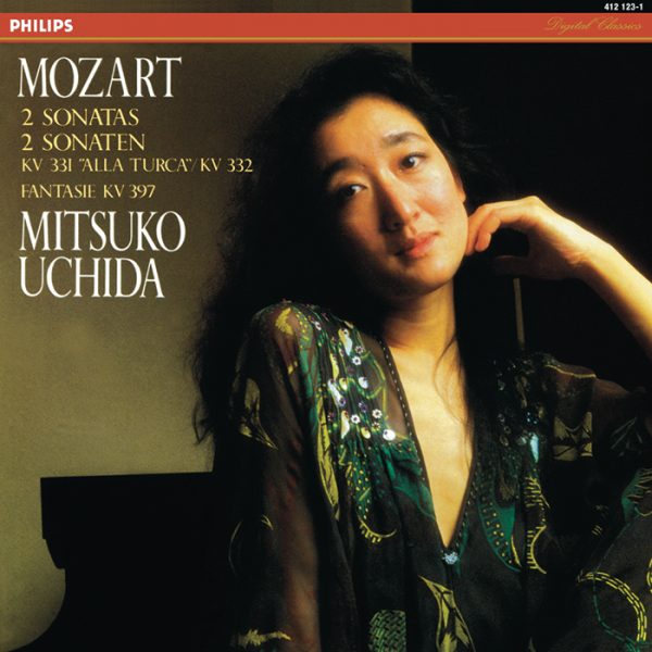 MOZART<br />Sonata in AKV 331 / Sonata in F, KV332 / Fantasia in D minor, kv 397<br />Mitsuko Uchida