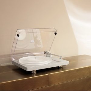 Clearaudio - compass <br />High-End-Klang. <br />Kompakt gedacht